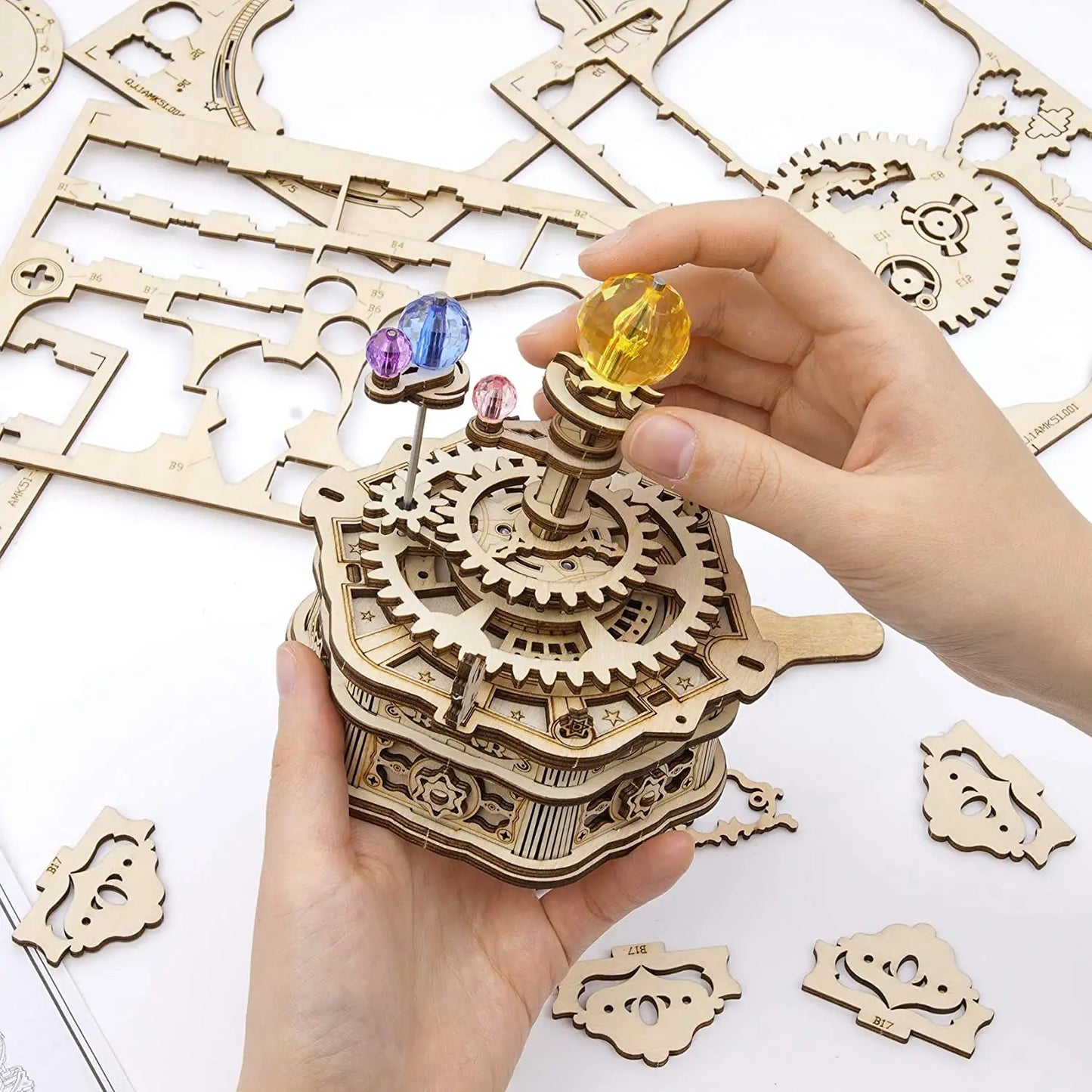 Rokr [Starry Night] DIY 3D Wooden Model Building Kit 84pcs Rotatable Assembly Music Box Educational Toy for Kids Adults